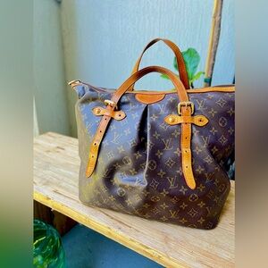 LV shoulders Bag